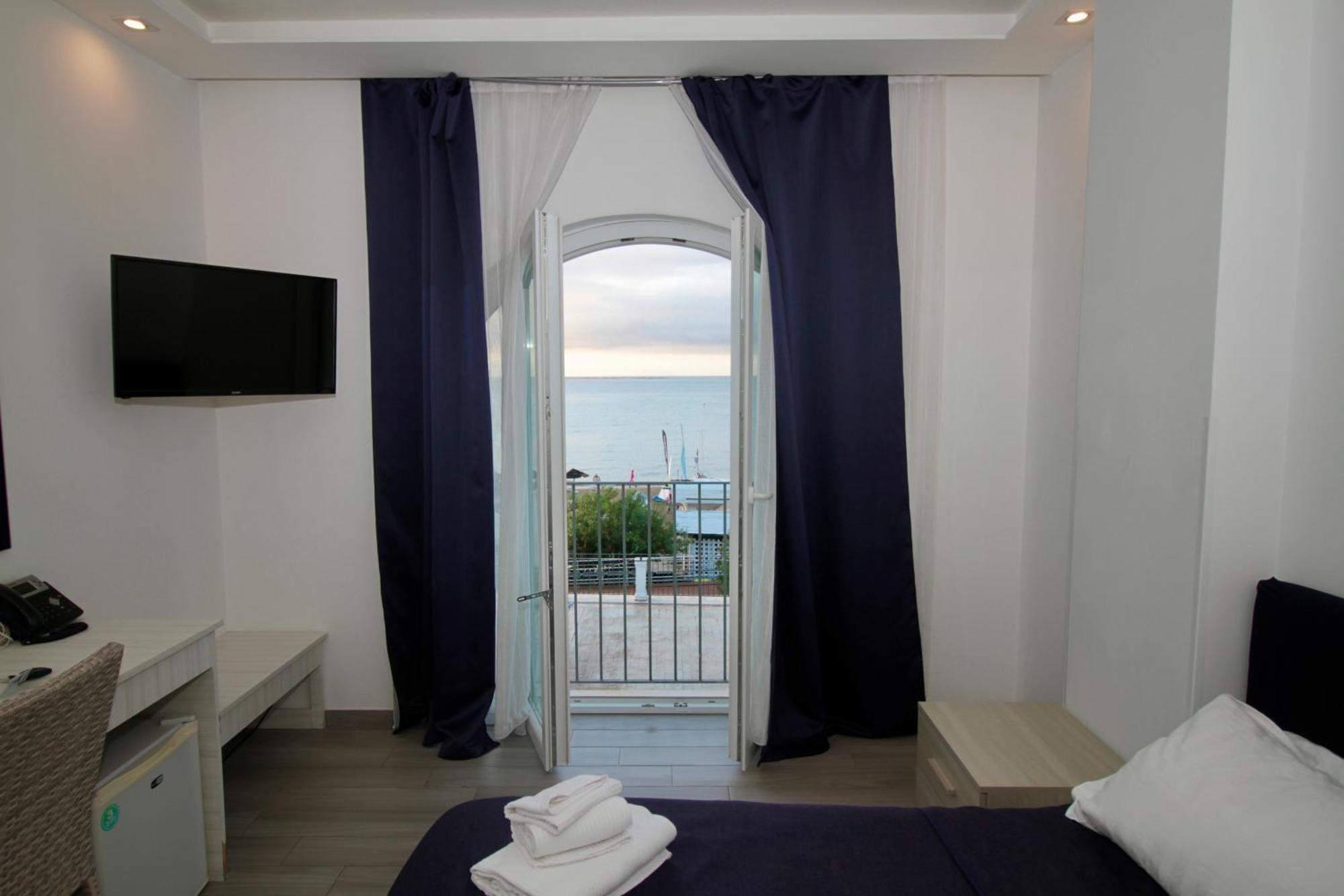 Klaton Beach Hotel Formia Eksteriør bilde