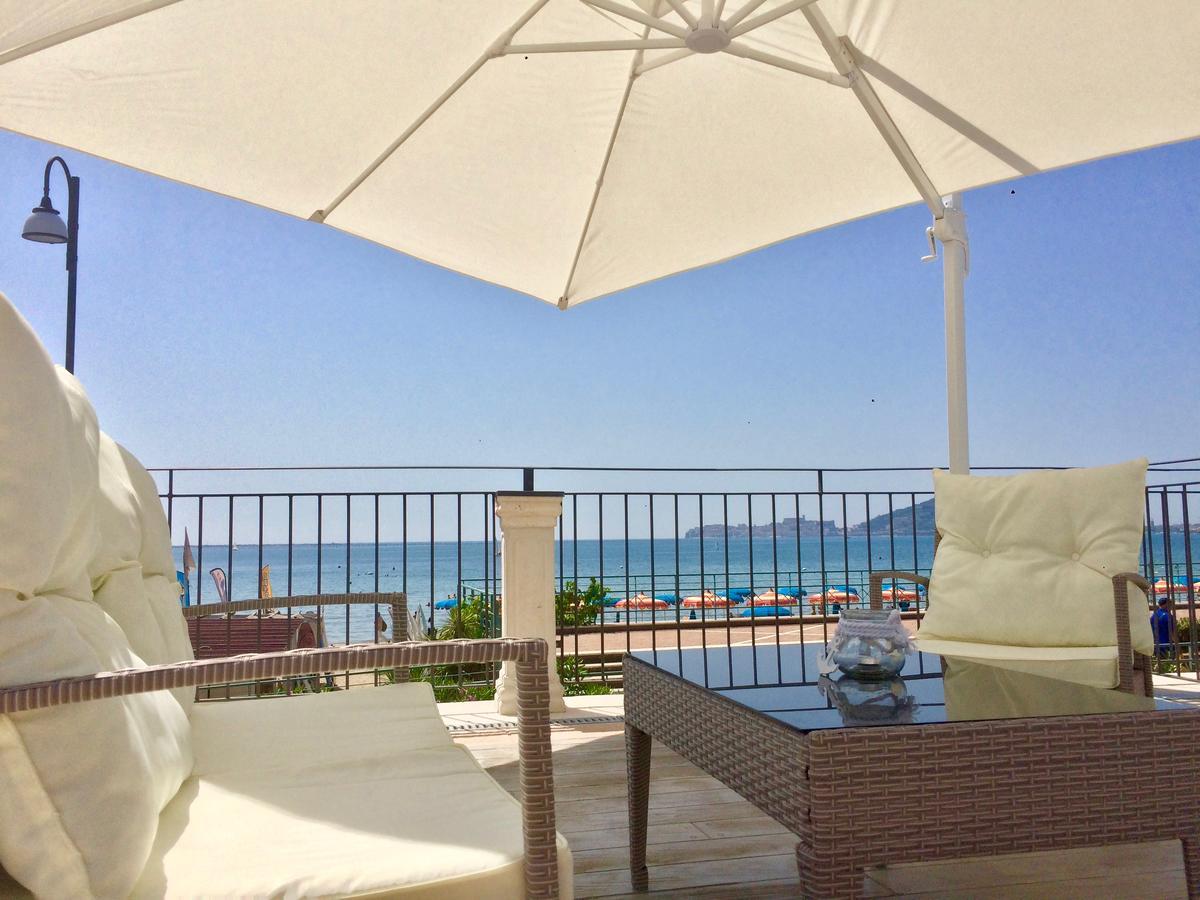 Klaton Beach Hotel Formia Eksteriør bilde